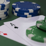 Các câu hỏi cần chú ý khi chơi poker trực tuyến