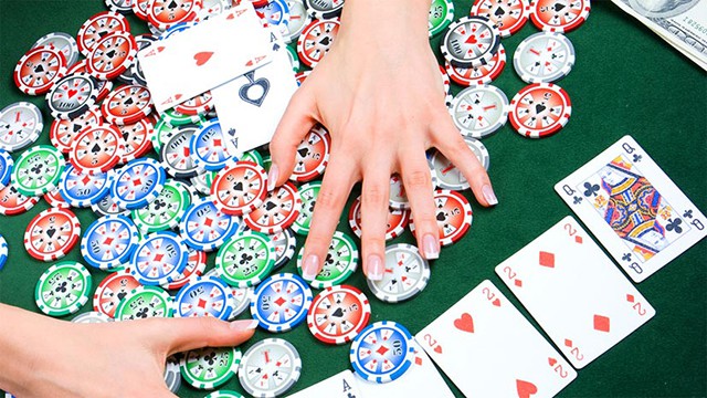 Cách để chơi Hand giúp người chơi Poker không bị tổn thất nhiều tiền